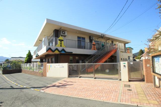 認定こども園あけぼの愛育保育園：809m