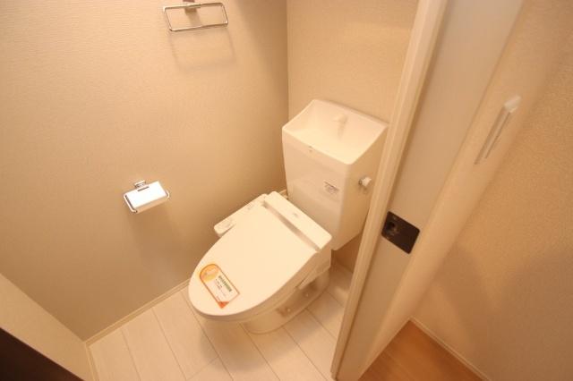 D-room葛原（106） トイレ