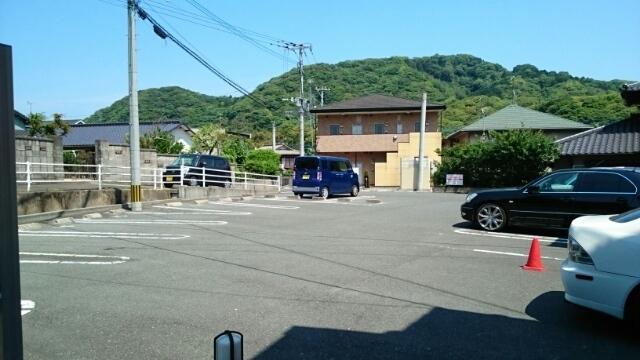 カレント上吉田ⅠＡ（201） 駐車場