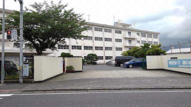 北九州市立　吉田中学校：350m