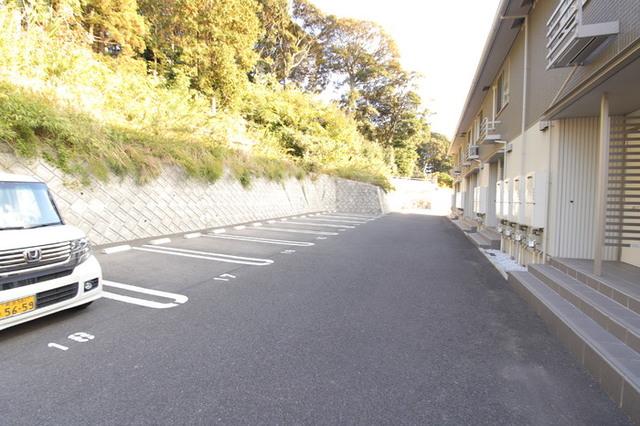 HN's D-room in 楡（108） 駐車場