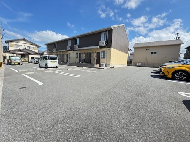 villa fontaine（ｳﾞｨﾗﾌｫﾝﾃｰﾇ）（201） 駐車場