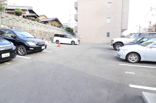 四季荘（306） 駐車場