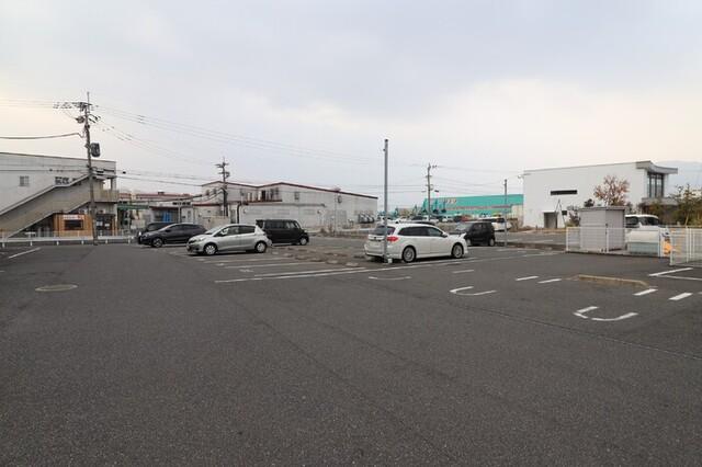 ラ・フィーエ上曽根（107） 駐車場