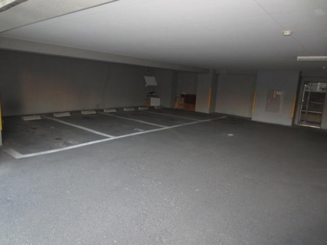 木下鉱産ビルⅡ（705） 駐車場