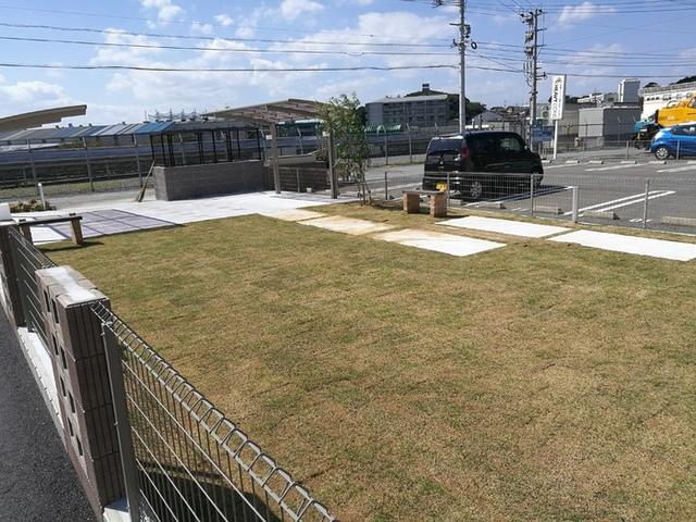 ソレール　ヴィラ Ⅱ　A棟（102） 駐車場