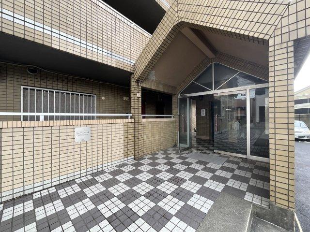 ニューサンリバー小倉 エントランス