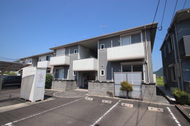 ヴィラシャーメゾン行橋クアルト 外観