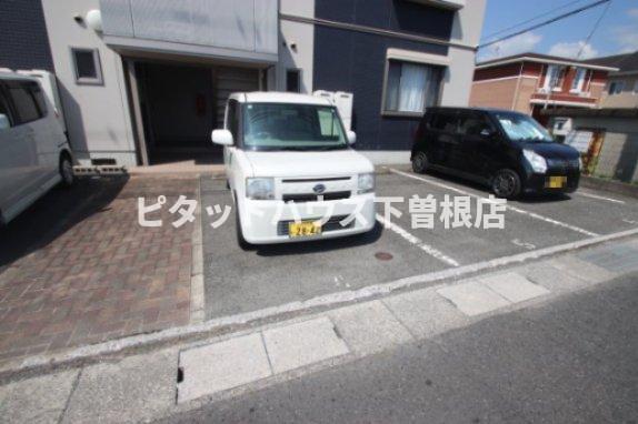 ティエラ 駐車場