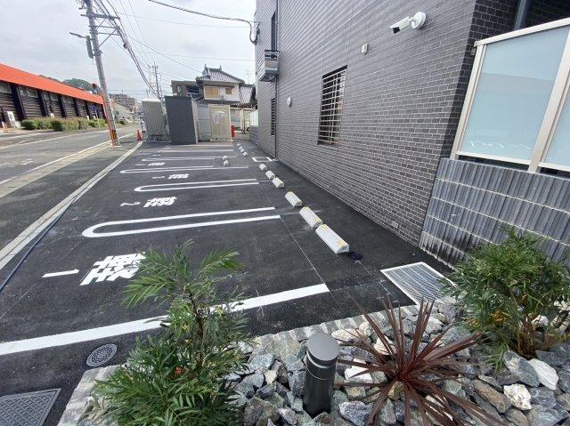 レーベンス守恒 駐車場