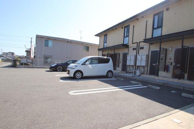 D-room葛原 駐車場