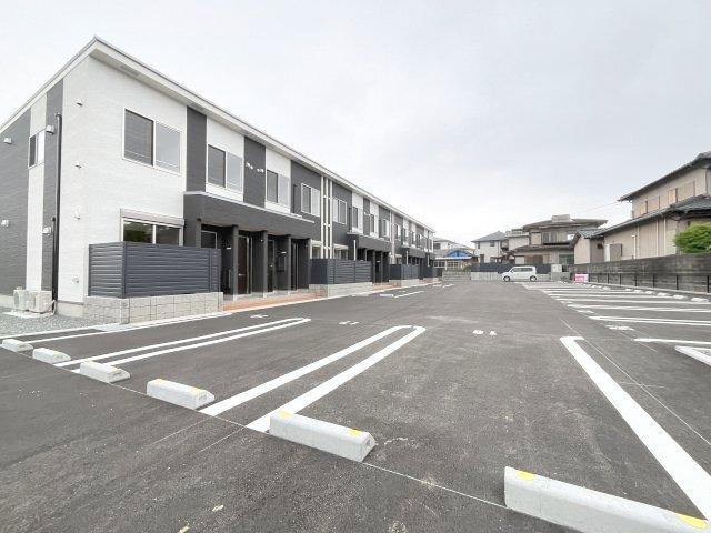 ソランジュ 駐車場