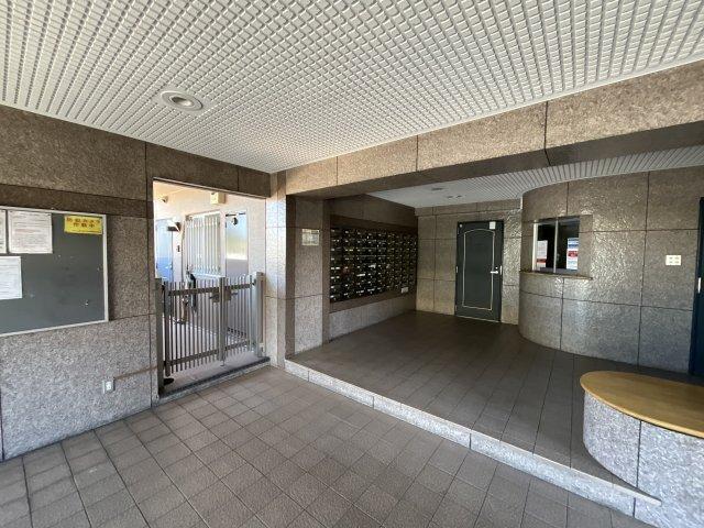 ペルル弐番館 エントランス