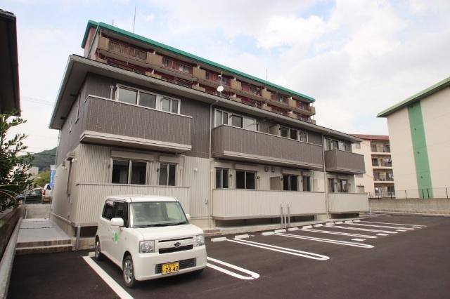 アベニール湯川 物件画像