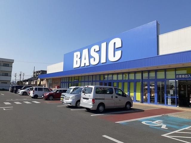 ベーシック一身田店：2100m