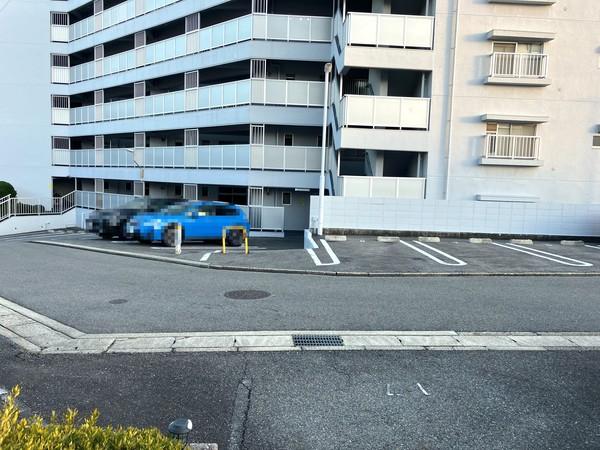 ハイツ鹿の子 駐車場