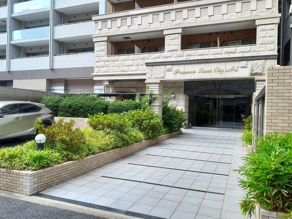 プレサンス泉シティアーク 外観