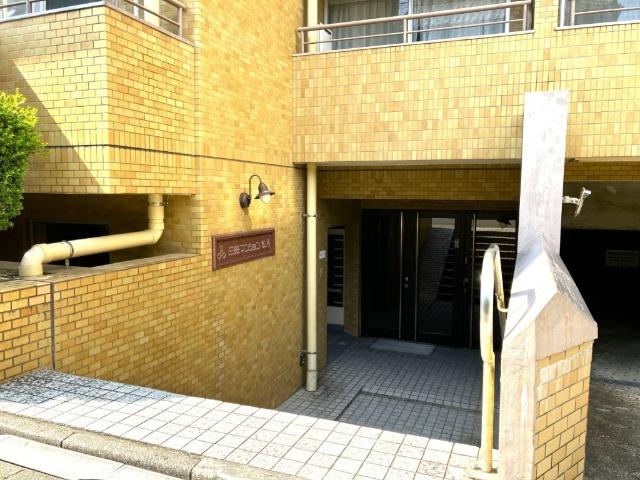 三旺マンション松月 エントランス