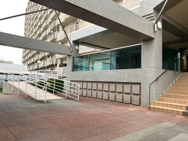 ニューコーポ名南一番館 エントランス