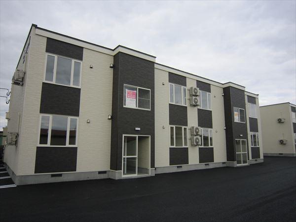  築10年4ヶ月 2階建の賃貸物件