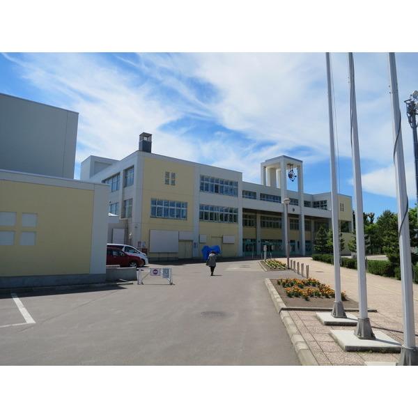旭川市立北光小学校：1201m