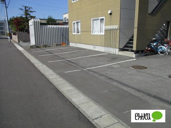 ステイエクセリア東光（105） 駐車場