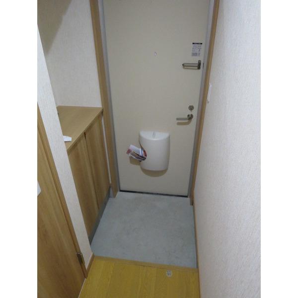 ペコラ（101） 玄関