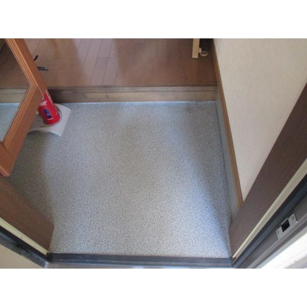 カラリア西1条通り（101） 玄関