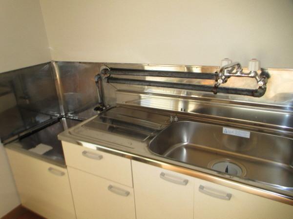 帯広市東十二条南アパート キッチン