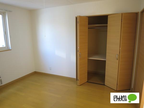 旭町さくらんぼ（202） 収納