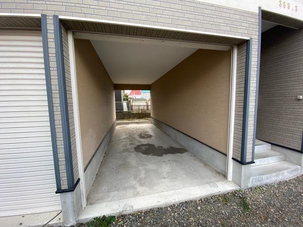 369(ミロク)（1） 駐車場