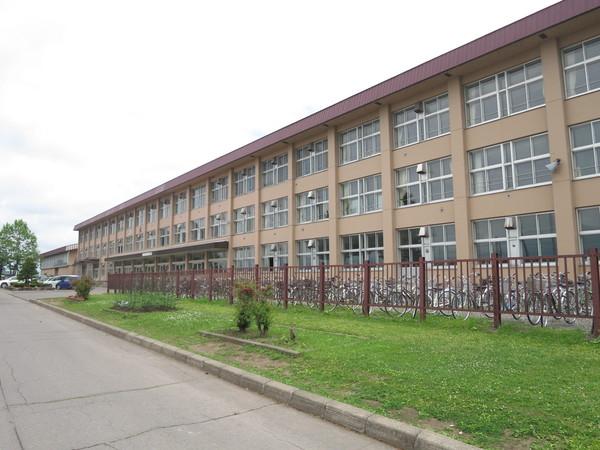 旭川市立永山南中学校：1920m