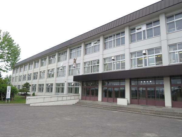 旭川市立広陵中学校：1684m
