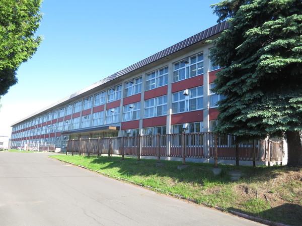 旭川市立東陽中学校：682m