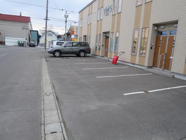 T・M・S（A） 駐車場