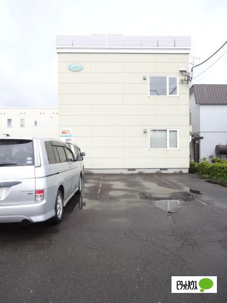 LOCO 駐車場