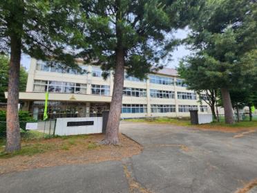 帯広市立西小学校：388m