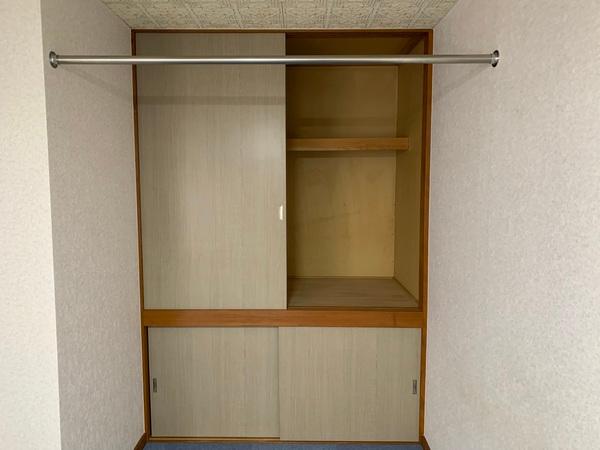ファミーユ７７（1-D） 収納