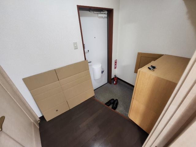 スピカⅠ（301） 玄関