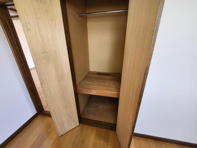 つばさハイツ311（102） 収納