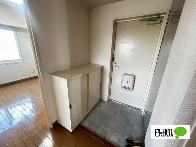 ホワイトパレス（401） 玄関
