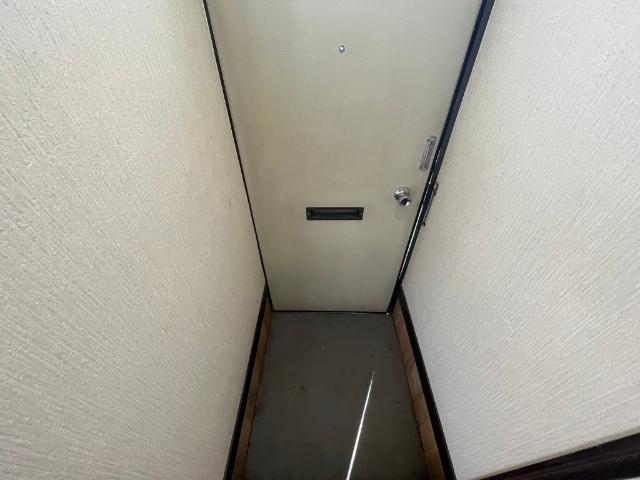 ひばりハイツ（1-B） 玄関