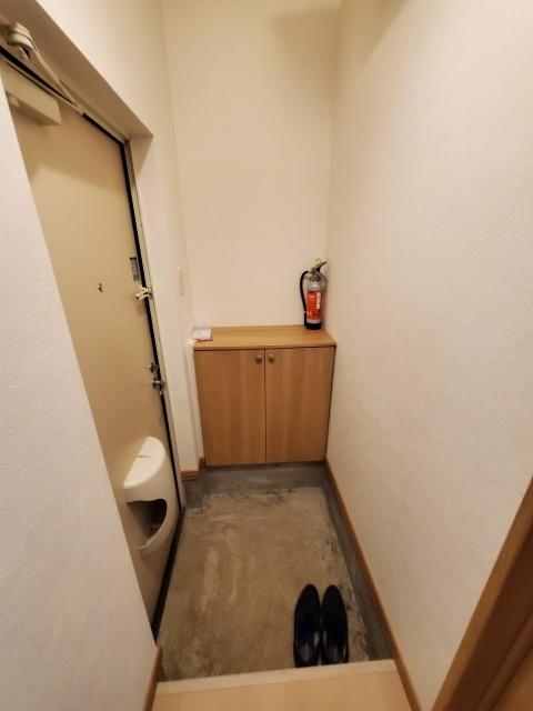 リバティー27（1-C） 玄関
