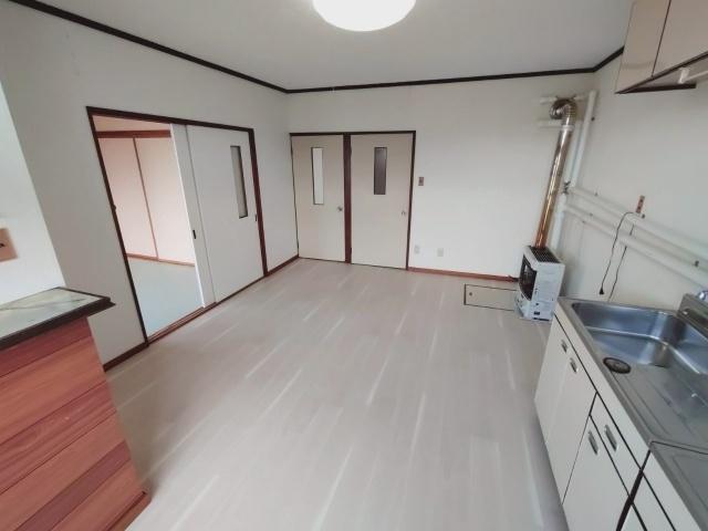 藤ハイツ（D） リビング