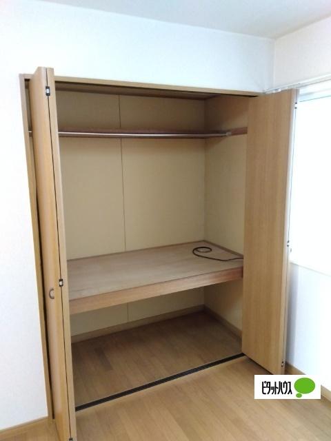 タウンハウス５．４（106） 収納