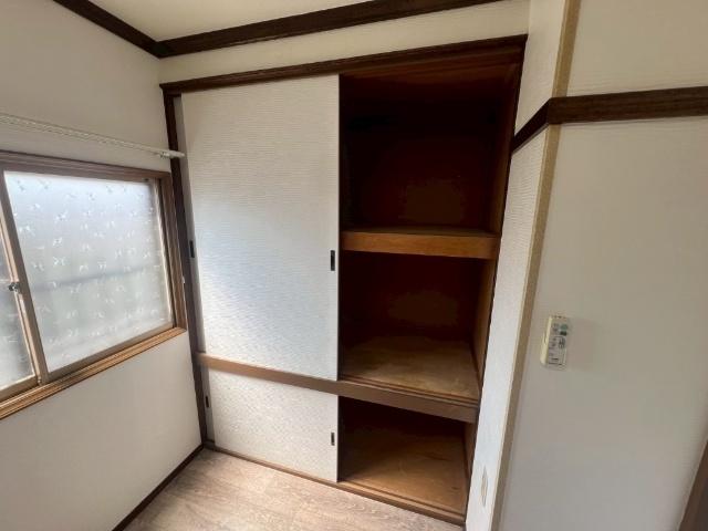 ヤングリーブス（E） 収納
