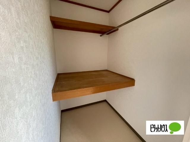 レインボーハイツK（102） 収納