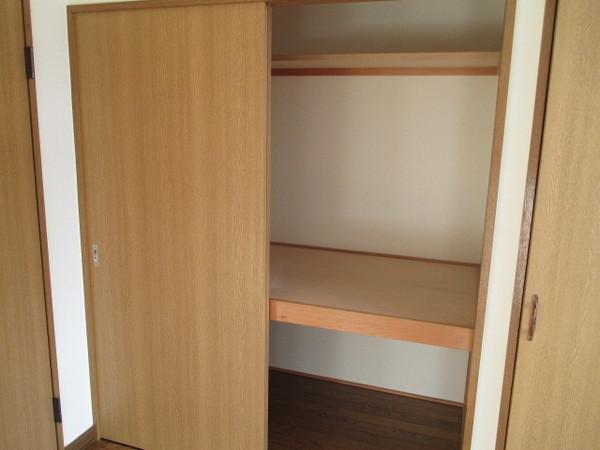 コーポカワイ（301） 収納