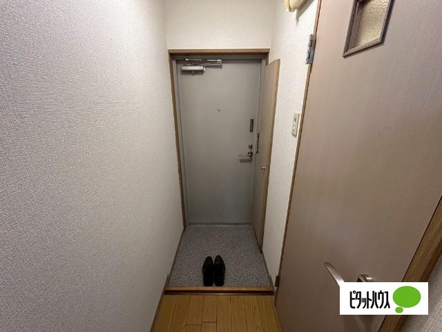 ヴィラージュホンマ（101） 玄関