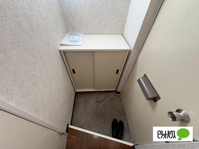 コーポ開運館195 玄関